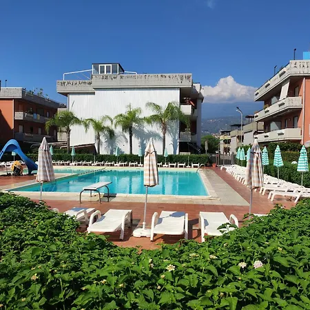 Bignonia Garden Apartment